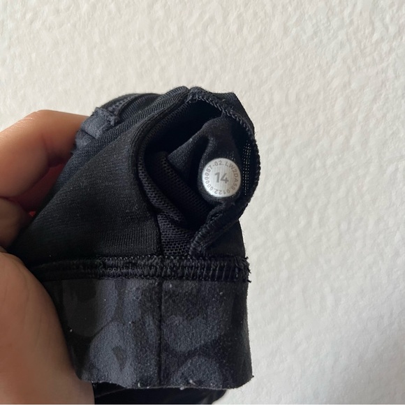 Lululemon Flow Y Nulu Racerback Black Leopard Camo Athleisure Gym Sports Bra 14 - Picture 7 of 7
